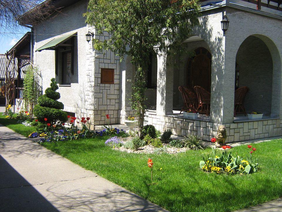 Domacinstvo Opavski Backi Petrovac Zewnętrze zdjęcie